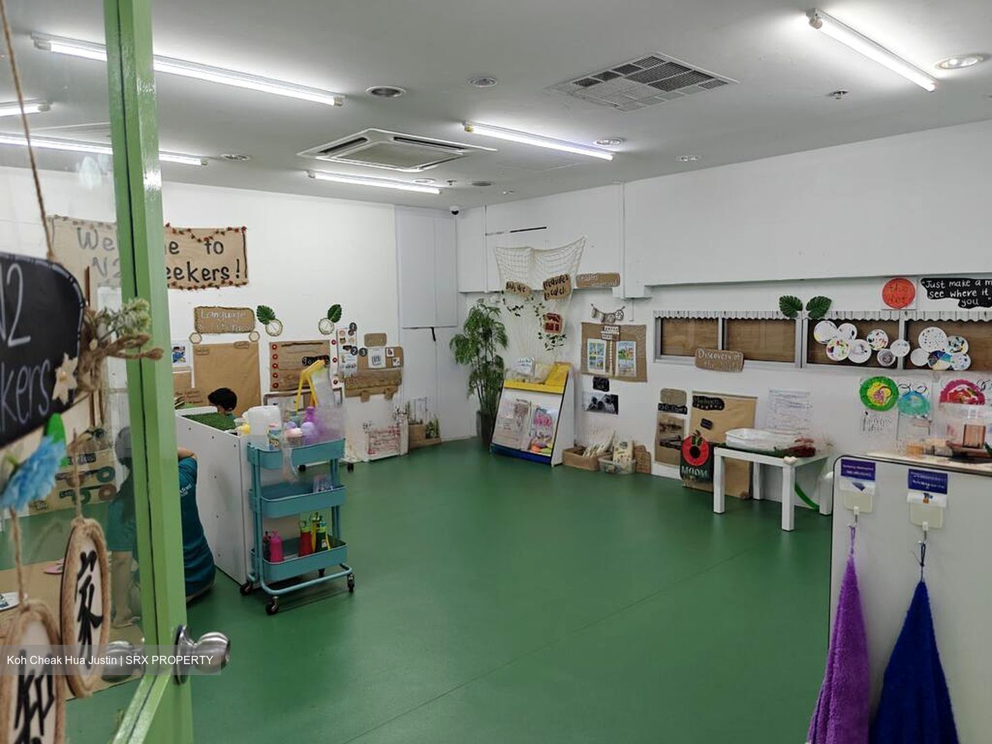 Kingston Terrace (D14), Retail #481528701